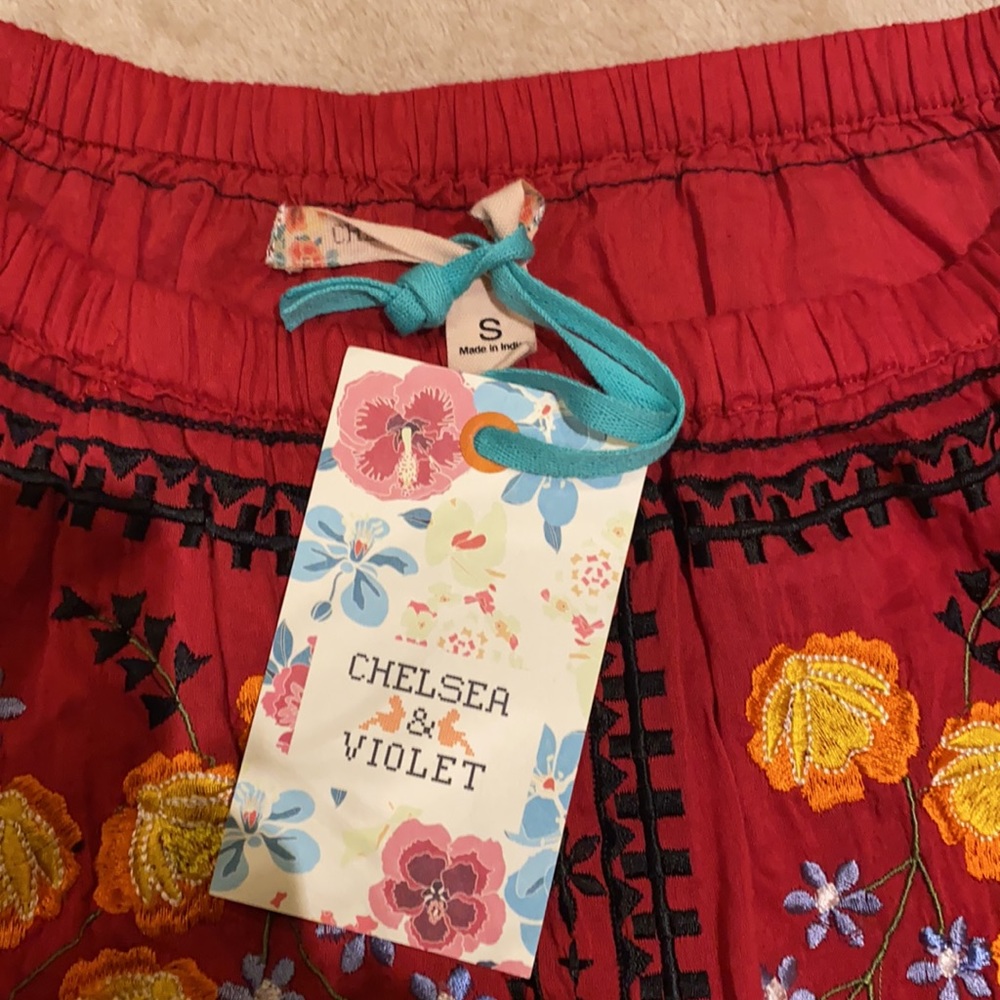 Chelsea & Violet Bohemian In Red-P-1 - Picture 8 of 9